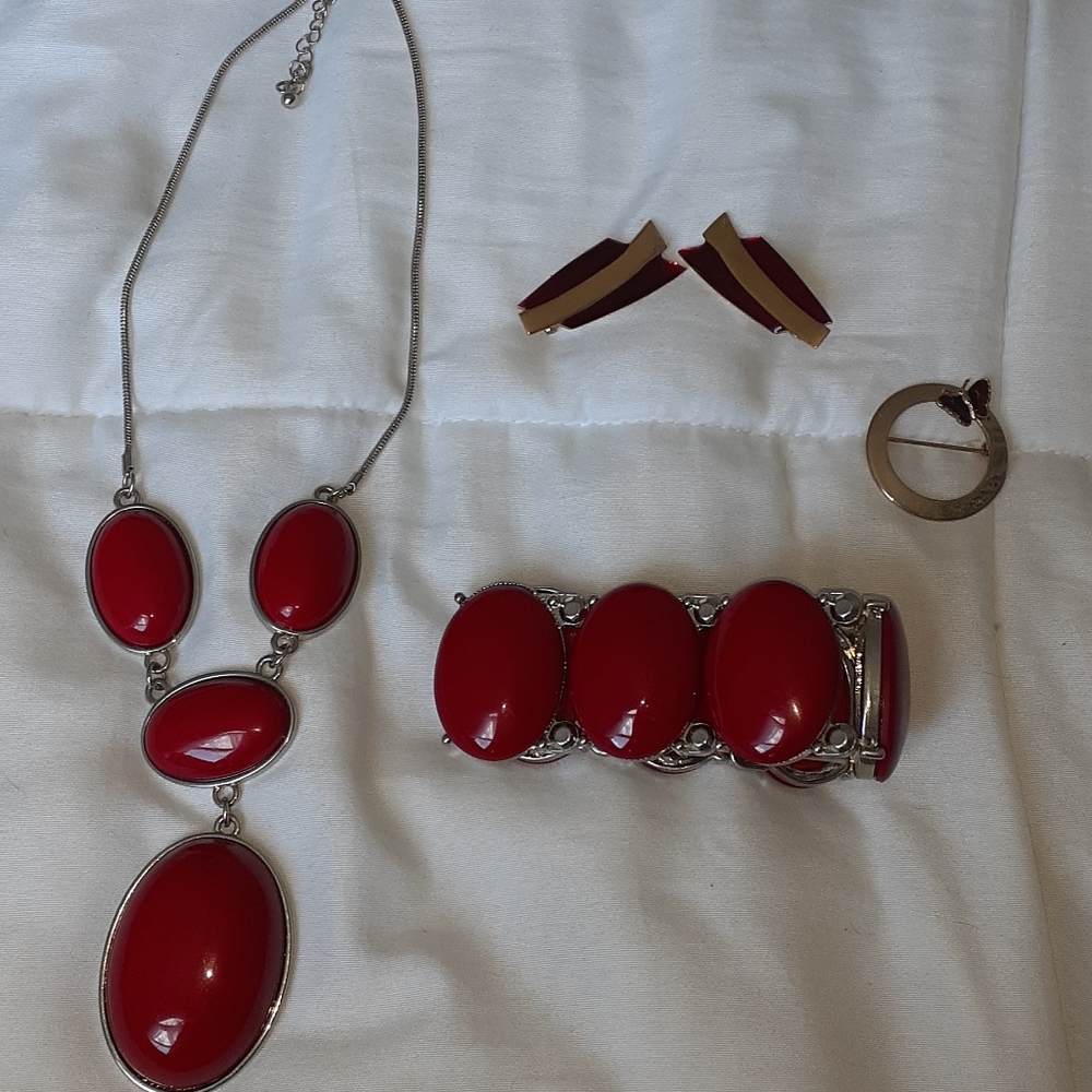 Vintage red set of Jewelry